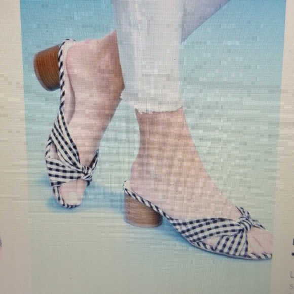 Lulu's - Picture 4 of 4